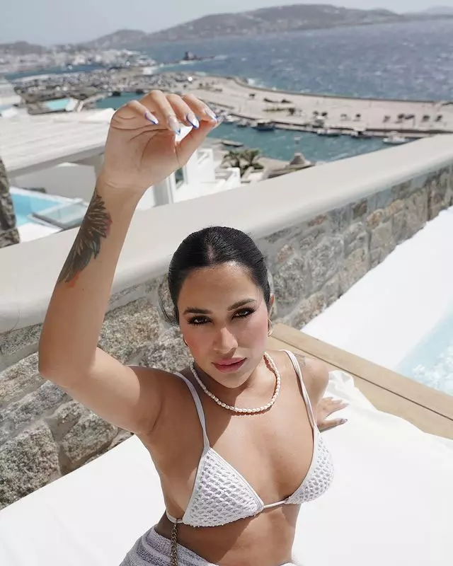 Sara Gurpals Stunning Style Ever! Sara Gurpals Stunning Style Ever!