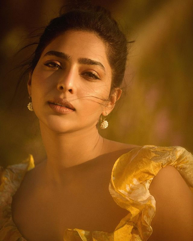 Aishwarya Lekshmi Dazzles in a Mesmerizing Shimmering Gown