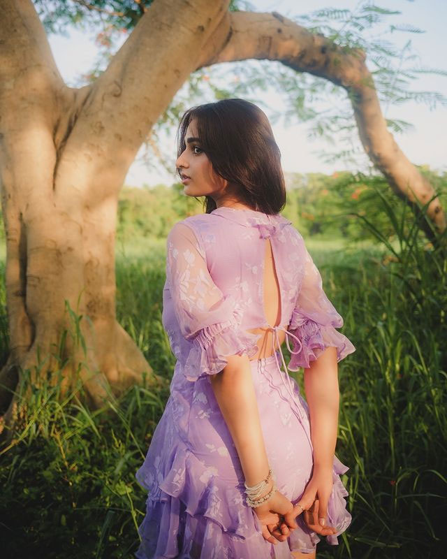 Ayesha Khans Stellar Transition