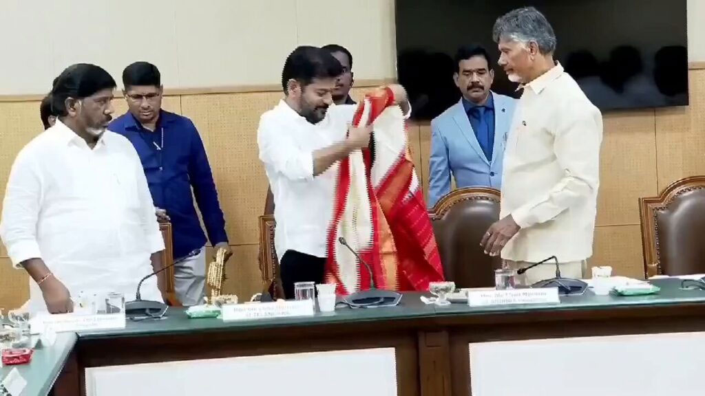 Revanth Reddy And Chandrababu Naidu Meet At Prajabhavan