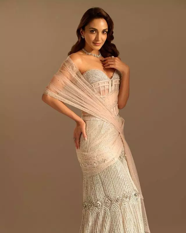 Bollywood celebrities shines at Anant Ambanis sangeet celebrations Bollywood celebrities shines at Anant Ambanis sangeet celebrations