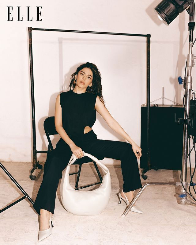 Alaya F Dazzles in Deep Blue Ensemble Alaya F Dazzles in Deep Blue Ensemble