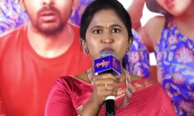 ఆమె మ‌న‌సులో చిరు..చ‌ర‌ణ్‌..కానీ ఆయ‌న మ‌రోలా!