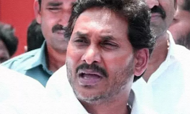 జగన్ సూటి వార్నింగ్.. రేపు మీ వాళ్లకు ఇదే గతి! జగన్ సూటి వార్నింగ్.. రేపు మీ వాళ్లకు ఇదే గతి!