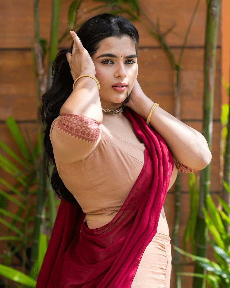 Kavya Kalyan Ram Looks Beautiful In Saree Kavya Kalyan Ram Looks Beautiful In Saree