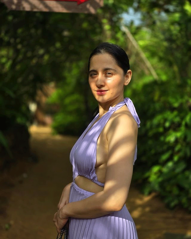 Sanjeeda Is Too Glamorous!
