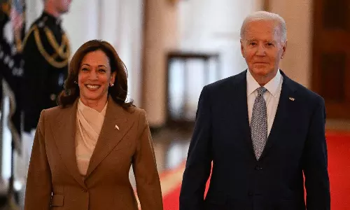 బైబై బైడెన్.. కమాన్ కమల.. అమెరికాలో చరిత్రలో ఎరుగని పరిణామం?