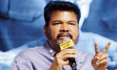 డైరెక్ట‌ర్ శంక‌ర్ కొలువులో మిస్సింగ్ రైట‌ర్?