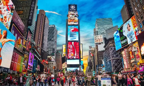 హైదరాబాద్ కు ప్రత్యేకంగా టైమ్స్ స్వ్కేర్..