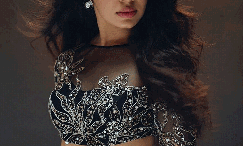 Krithi Shetty’s Mesmerizing Outfit Adventure