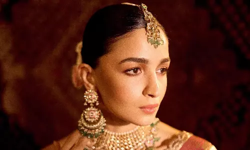 ఆలియా వ‌య‌సు 31.. చీర వ‌య‌సు 160