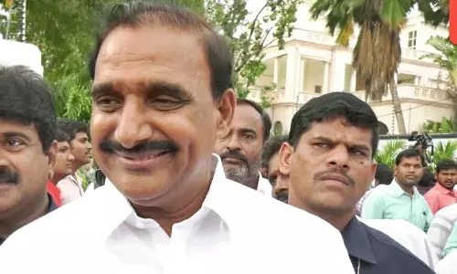 గులాబీ కారుకు మరో దెబ్బ.. హస్తం గూటికి గ్రేటర్ ఎమ్మెల్యే గాంధీ