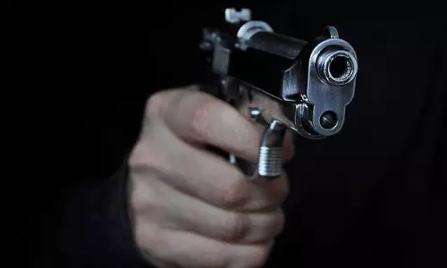 యూఎస్ లో గన్ బాధితులు... అబ్రహాం లింకన్ నుంచి ట్రంప్ వరకూ...! యూఎస్ లో గన్ బాధితులు... అబ్రహాం లింకన్ నుంచి ట్రంప్ వరకూ...!