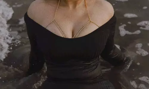 Adorable Photos of Ayesha Khan in Beautiful Outfit!