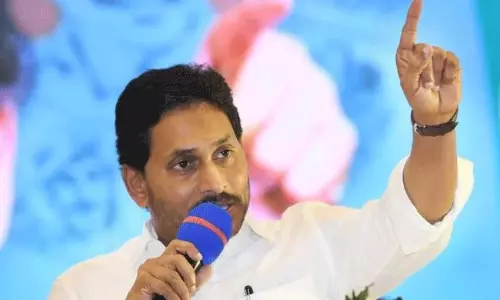 ఎందుకలా? ఈ మధ్య పవన్ కు పంచ్ లు  లేవేంటి జగన్?