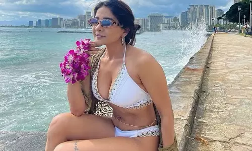 Sakshi Agarwals Sunlit Elegance