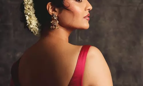 Ritika Mohan Singh in a Regal Red Saree