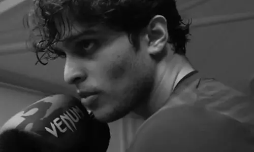 అల‌నాటి హీరోయిన్ కుమారుడు హీరోగా!