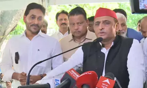 జగన్  ధర్నాకు అఖిలేష్  యాదవ్  సపోర్ట్...  హస్తినలో సరికొత్త చర్చ!