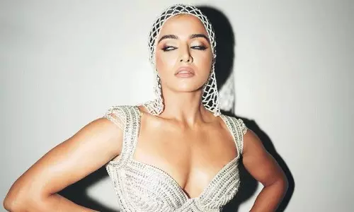 ఆ నాటి బొంబాయి బ్యూటీలా నేటి ఈ బ్యూటీ!