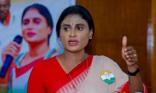 మీకు  అసెంబ్లీ ఎందుకు.. మీడియా పాయింటే ఎక్కువ... షర్మిళ సెటైర్లు పీక్స్!