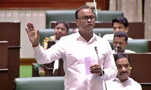 కేటీఆర్.. హరీశ్ లు కలిసి కేసీఆర్ ను తిట్టిస్తున్నారే?