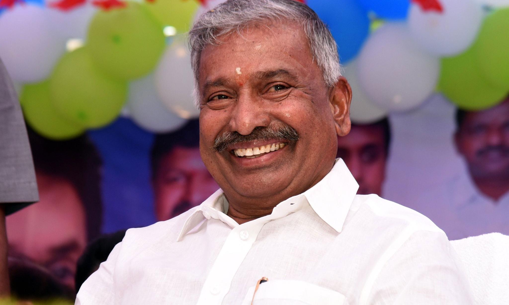 Pedda R C Reddy పెద్దిరెడ్డి ఫ్యామిలీకి మరో 236 ఎకరాలు... తెరపైకి షాకింగ్ వివరాలు ...