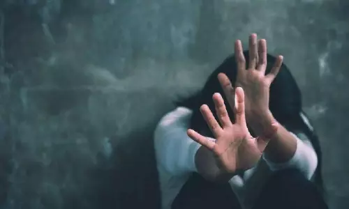 ఐటీ ఉద్యోగినిపై చిట్టి చిత్రాల దర్శకుడు రే.ప్!