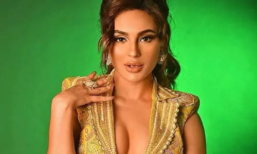 సీరత్ కపూర్.. సింపుల్ లుక్ లోనే యమ ఘాటుగా..