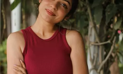 Varsha Bollamma Style Game Is on Point