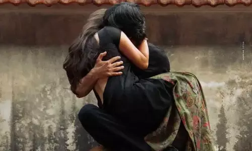 అల్లుకుపోయిన మిస్టర్ బచ్చన్ జోడి.. వ్వాటే పోస్టర్!