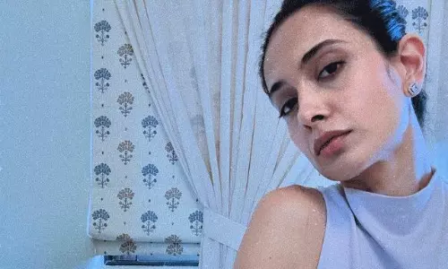 ప‌వ‌న్ హీరోయిన్ ప్ర‌తి మంగ‌ళ‌వారం స్పెష‌ల్ ద‌ర్శ‌న్