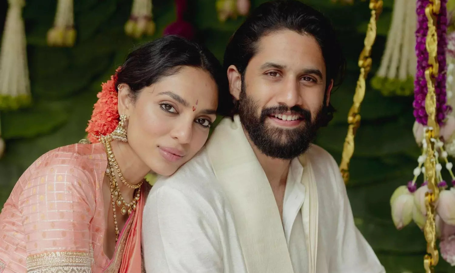 చైతన్య-శోభిత లవ్.. ఇలా కొనసాగింది.. చైతన్య-శోభిత లవ్.. ఇలా కొనసాగింది..