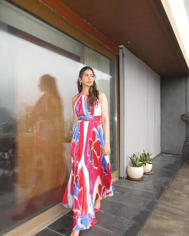 Rakul Preet Singh’s Glam Look Is a Must-See