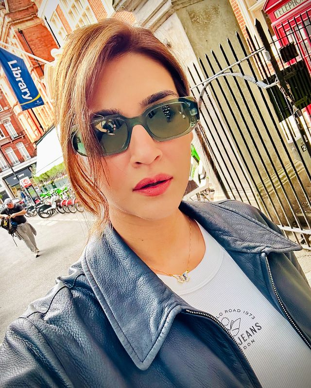 Kriti Sanon’s Stylish Look Will Inspire You Kriti Sanon’s Stylish Look Will Inspire You