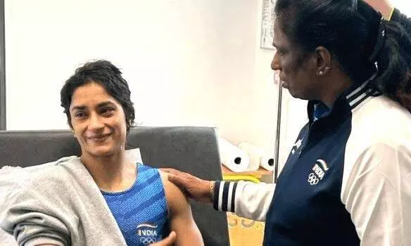 హెయిర్ కట్ కు బదులు.. గుండు చేయించుకొని ఉంటేనా?