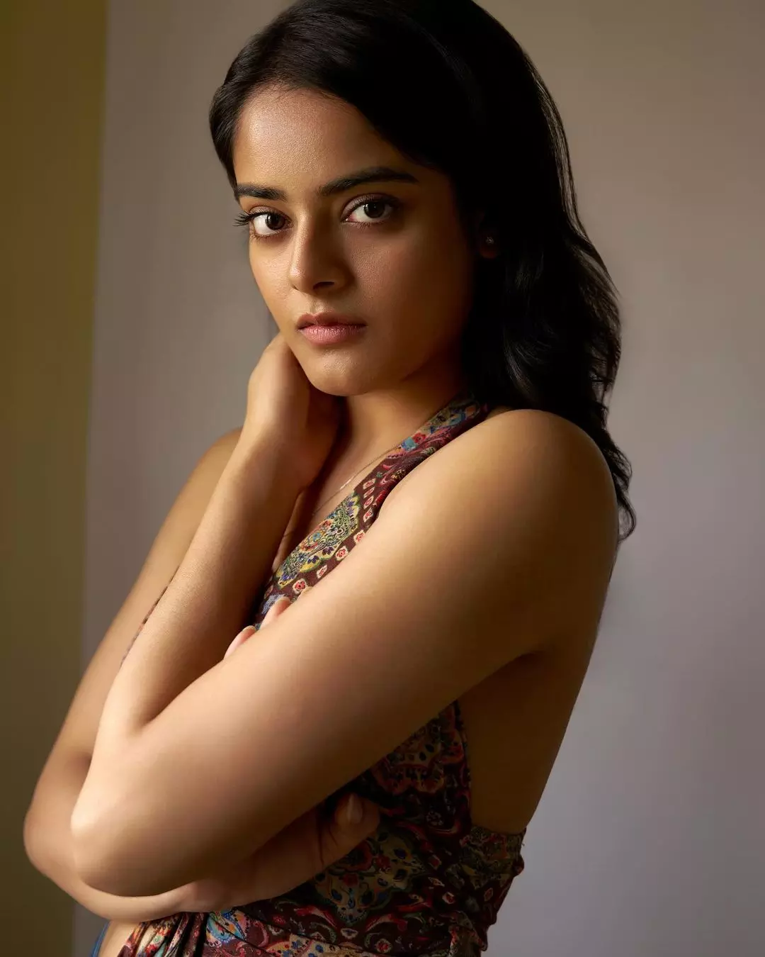 Riddhi Kumar’s Look Is the Definition of Glamour Riddhi Kumar’s Look Is the Definition of Glamour