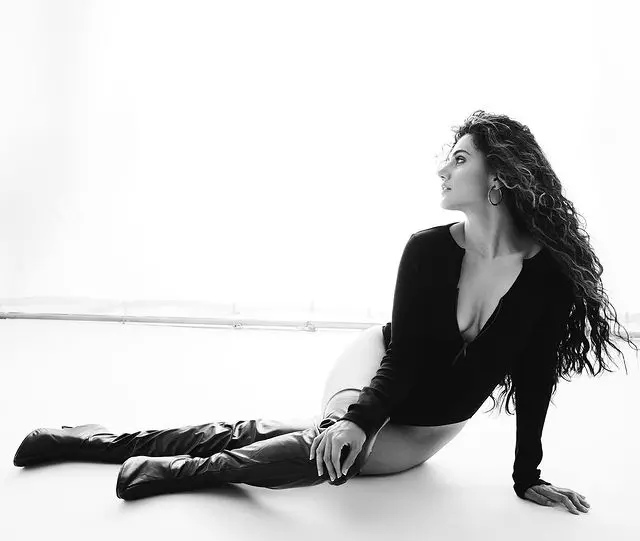 Taapsee Pannu Stuns in This Fabulous Dress