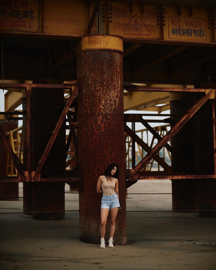 Sobhitha Dhulipala’s Glamorous Look Will Captivate You Sobhitha Dhulipala’s Glamorous Look Will Captivate You