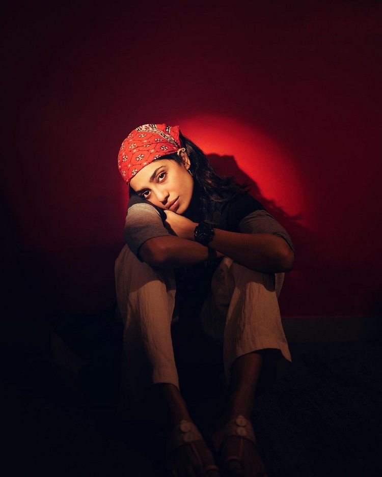 Sobhitha Dhulipala’s Glamorous Look Will Captivate You Sobhitha Dhulipala’s Glamorous Look Will Captivate You