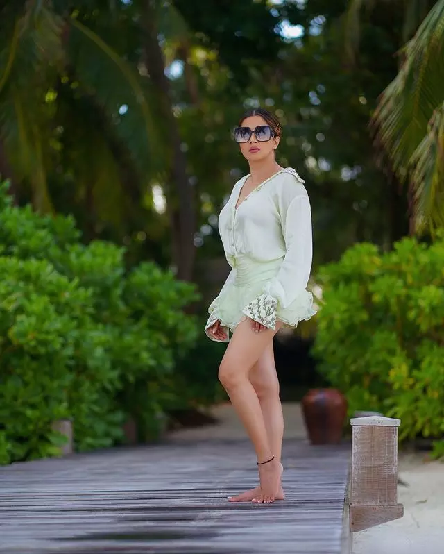 Tina Datta’s Dress Is a True Showstopper Tina Datta’s Dress Is a True Showstopper