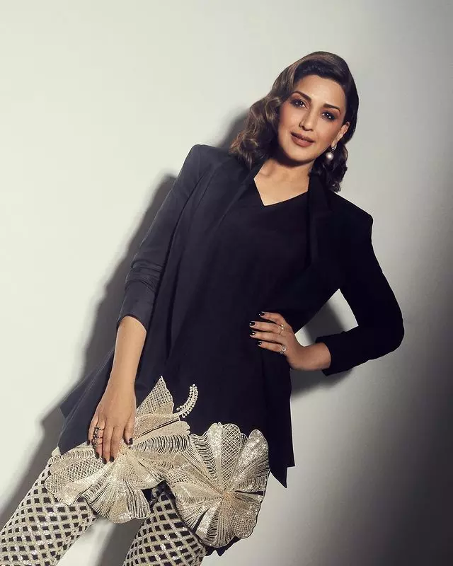 Sonali Bendre Looks Charming Sonali Bendre Looks Charming