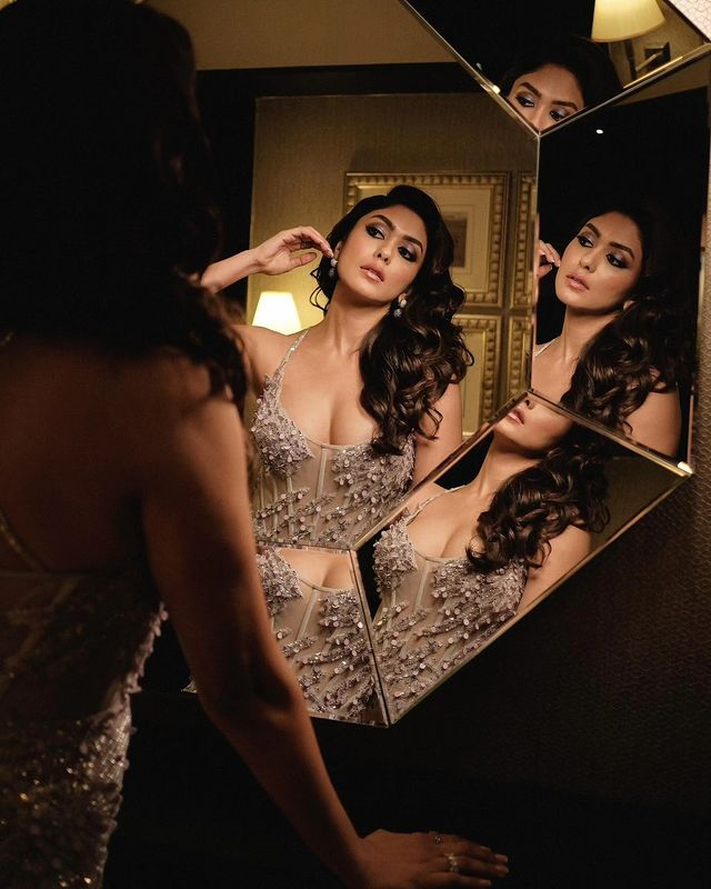 Mrunal Thakurs Adorable Instagram Snaps Mrunal Thakurs Adorable Instagram Snaps