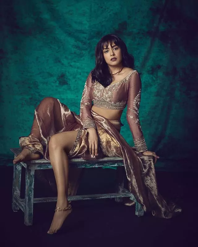 Mrunal Thakurs Adorable Instagram Snaps Mrunal Thakurs Adorable Instagram Snaps