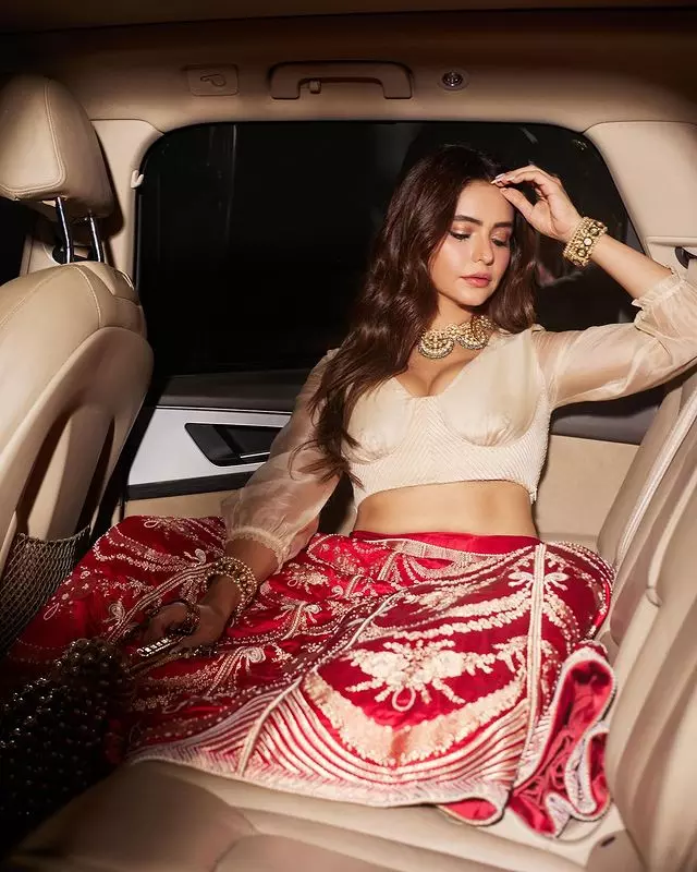 Aamna Sharif’s Fashion Choices Are Always on Point