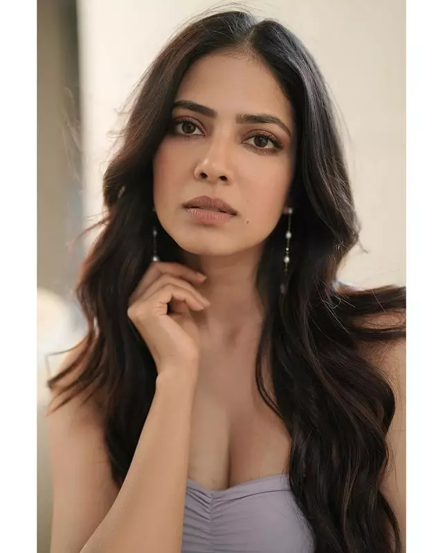 Malavika Mohanan’s Chic Look Is Everything