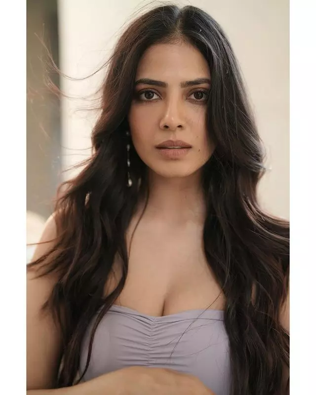 Malavika Mohanan’s Chic Look Is Everything