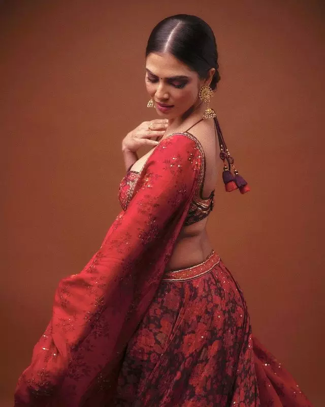 Malavika Mohanan’s Chic Look Is Everything