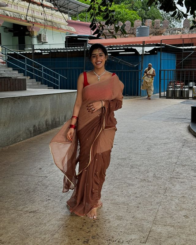 Supritha Naidu’s Stylish Dress Is a Must-See