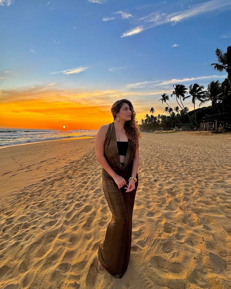 Shivaleeka Oberoi’s Quintessential Sunset Delight Shivaleeka Oberoi’s Quintessential Sunset Delight